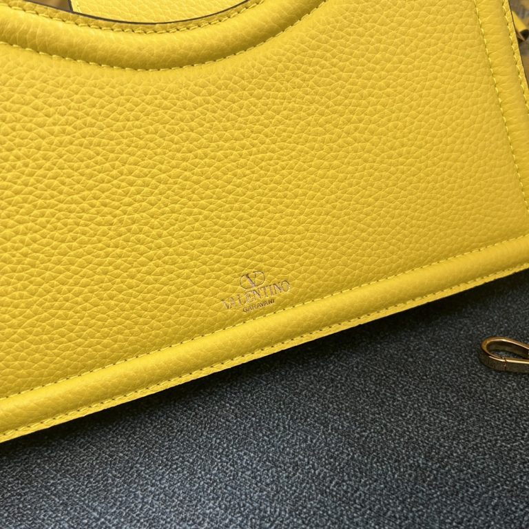 Luxury Bags – Velentino