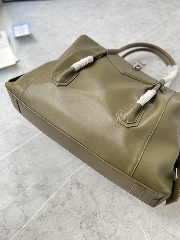 Luxury Bags – Givenchy